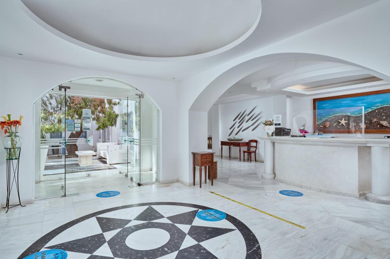 Meltemi Excelsior Suites 佩里萨 外观 照片