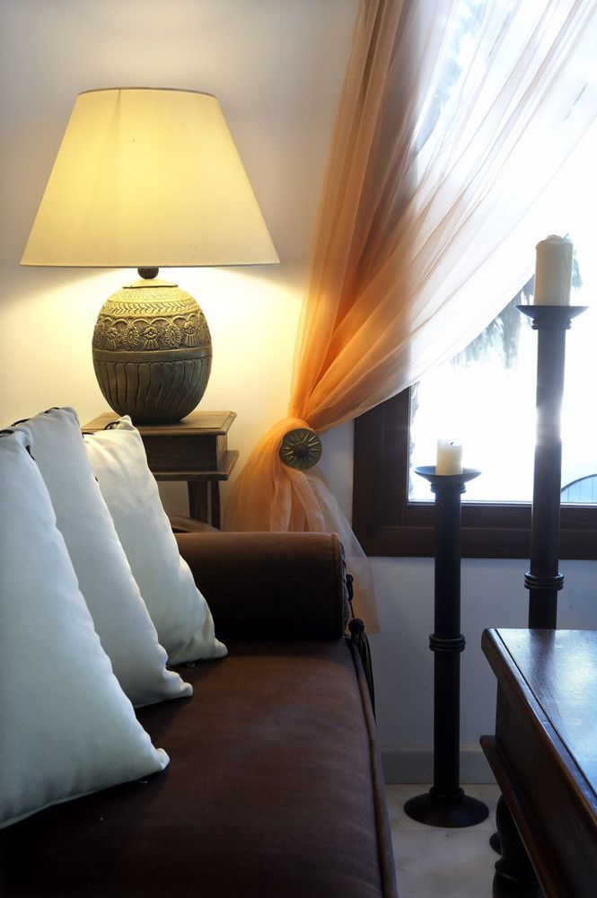 Meltemi Excelsior Suites 佩里萨 外观 照片
