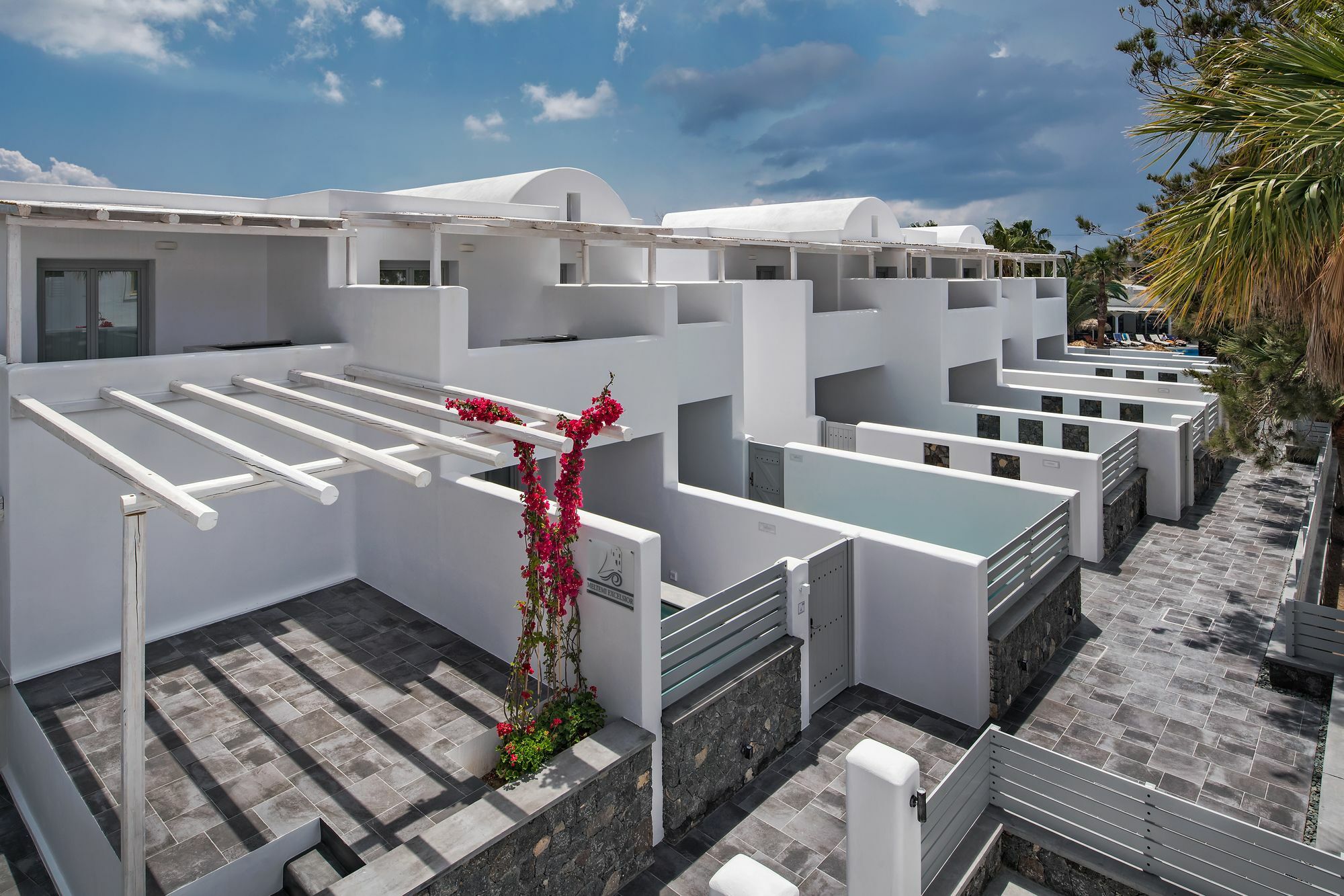 Meltemi Excelsior Suites 佩里萨 外观 照片